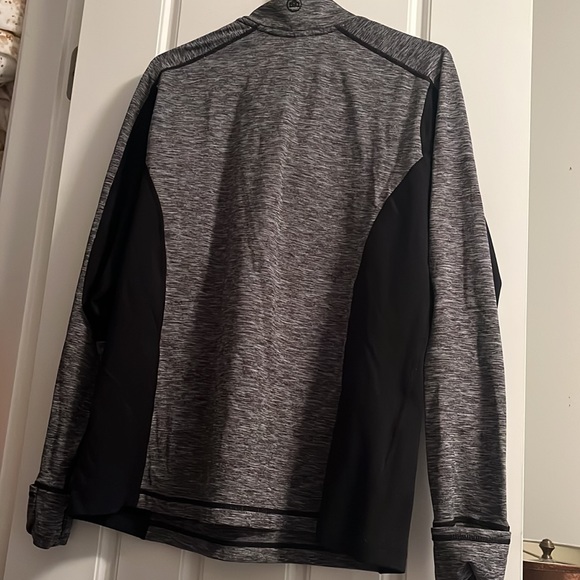 Stormtech polyester top - Picture 4 of 4